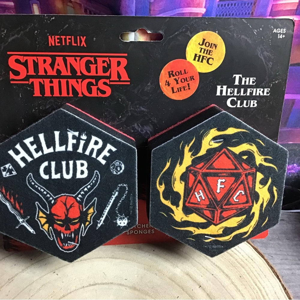 Stranger things hell fire kitchen sponges -brand new